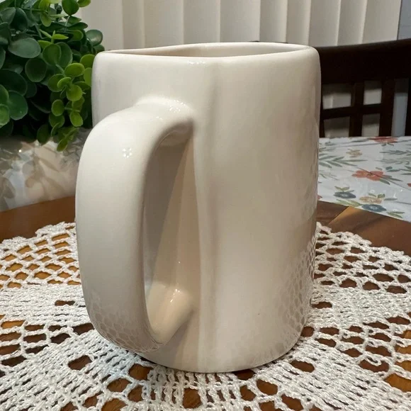 Beautiful ceramic “L🍀CKY” coffee mug - Picture 7 of 9